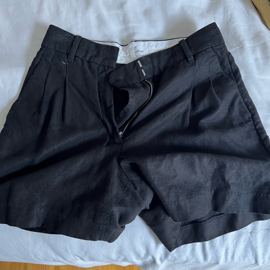 Wilfred Linen Black Shorts